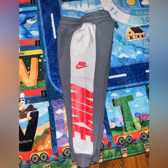 Nike sweats - Picture 2 of 3